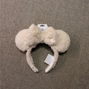 Disney Parks Sherpa Minnie Ears